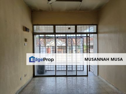 Single Storey Taman Desa Cempaka Bandar Baru Nilai, Negeri Sembilan, Nilai