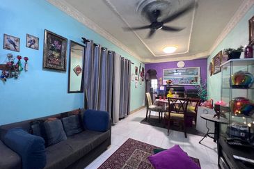 Taman Subang Perdana Flat