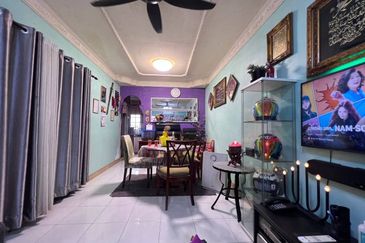 Taman Subang Perdana Flat