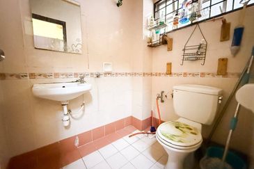 Bandar Tun Hussein Onn