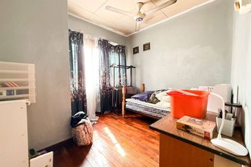 Bandar Tun Hussein Onn