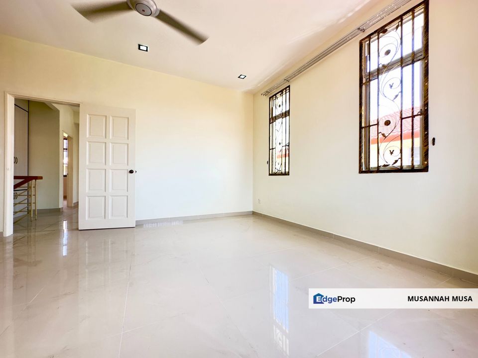 Taman Mawar 2 Bandar Baru Salak Tinggi Sepang Double Storey, Selangor, Sepang