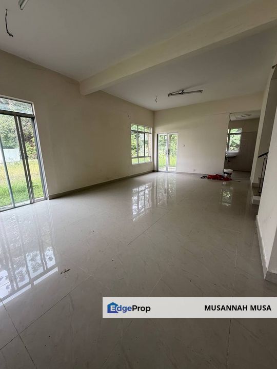 SEMI-DETACHED HOUSE FOR SALE  EMERALD EAST, KOTA EMERALD RAWANG, Selangor, Rawang