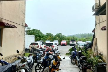 Danau Sutera Apartment