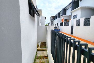 Elmina Green Three @ City of Elmina