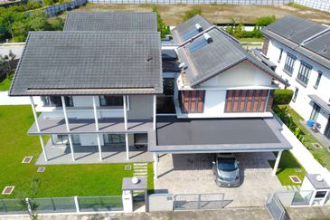 Tiana Elmina Gardens