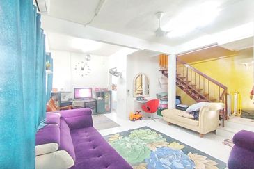 END LOT Double Storey Lorong Cakera Purnama 12/19 Puncak Alam