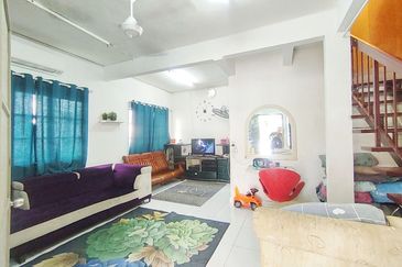 END LOT Double Storey Lorong Cakera Purnama 12/19 Puncak Alam