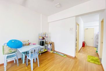 Pangsapuri Jenderam Indah