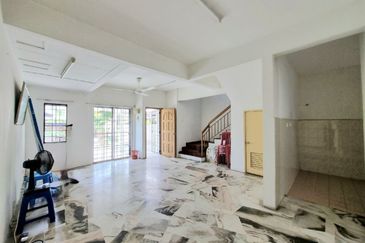 DOUBLE STOREY TERRACE FASA 2 PUNCAK ALAM