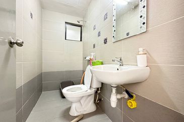 Alam Sanjung Serviced Apartment