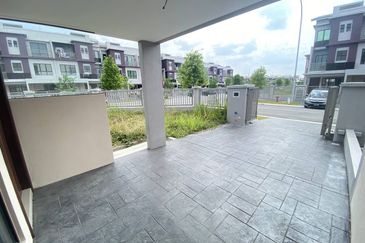 The Strata @ Bandar Puteri Bangi