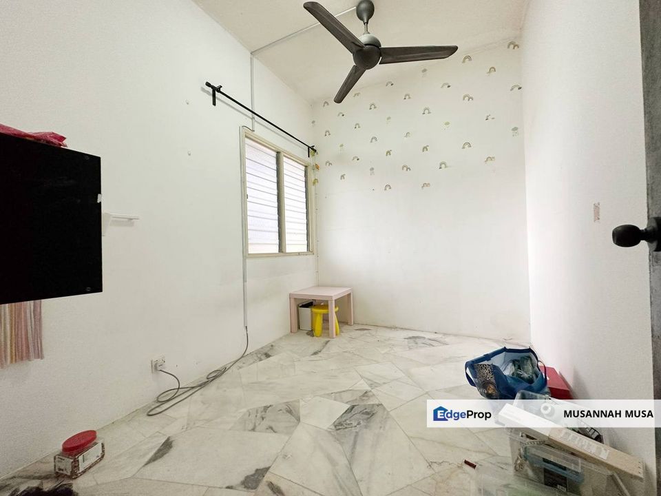 Lily Apartment Saujana Utama Sungai Buloh, Selangor, Sungai Buloh