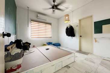 Lily Apartment, Taman Saujana Utama