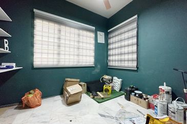 Lily Apartment, Taman Saujana Utama