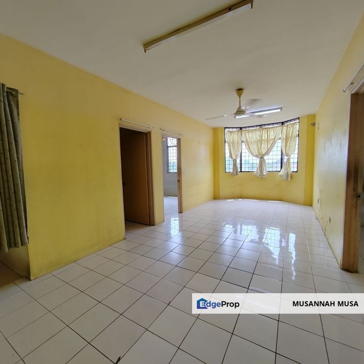 APARTMENT SRI ASTANA, SELAYANG (LOWER FLOOR), Selangor, Selayang