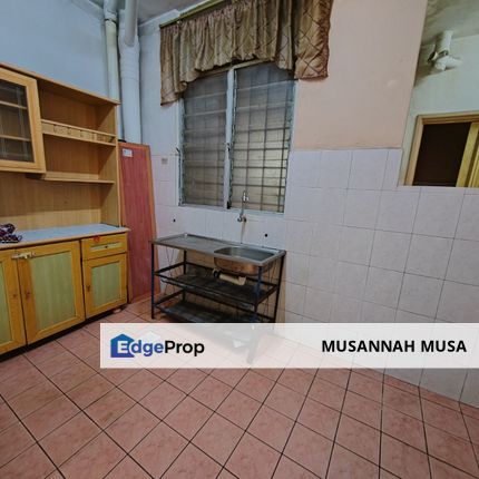 APARTMENT SRI ASTANA, SELAYANG (LOWER FLOOR), Selangor, Selayang