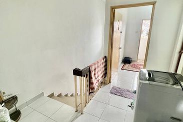 Double Storey Taman Medan Baru Petaling Jaya