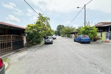 Taman Pinggiran Pelangi