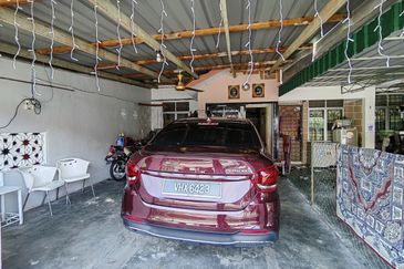 2 STOREY DESA PINGGIRAN TANJUNG, MANTIN, NEGERI SEMBILAN