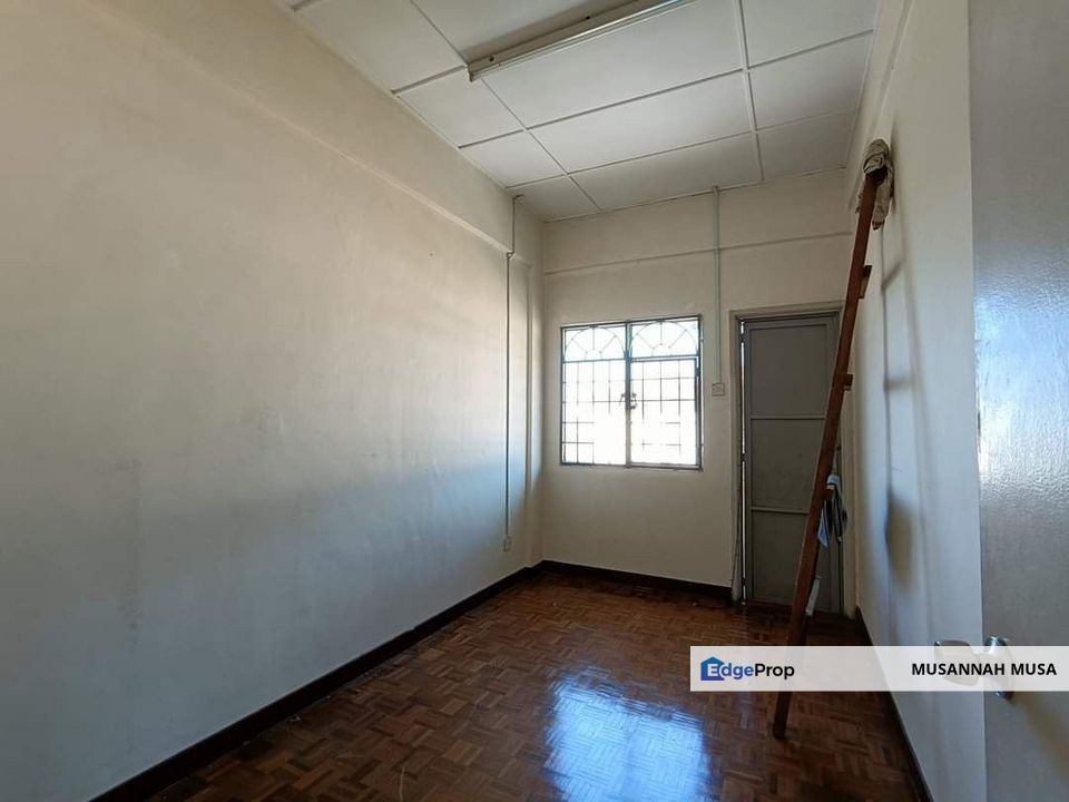 Medium Cost Apartment Las Palmas , Block Rapids Country Homes Rawang Selangor, Selangor, Bandar Country Homes