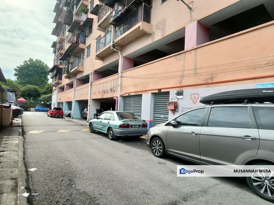 Pangsapuri Sri Nilam,  Bandar Baru Ampang, Selangor, Ampang