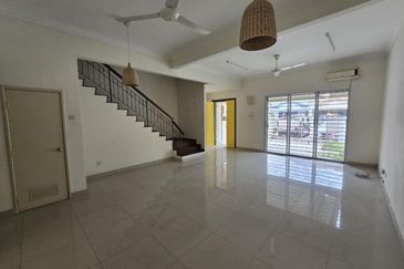 DOUBLE STOREY TERRACE, ELITE INDAH, KEMUNING UTAMA