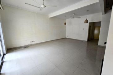 DOUBLE STOREY TERRACE, ELITE INDAH, KEMUNING UTAMA