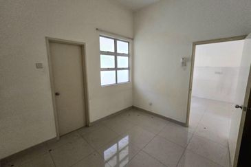 DOUBLE STOREY TERRACE, ELITE INDAH, KEMUNING UTAMA