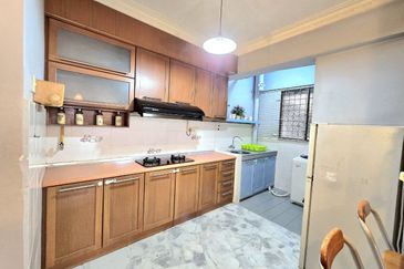 Tasik Height Apartment Bandar Tasik Selatan,Kuala Lumpur