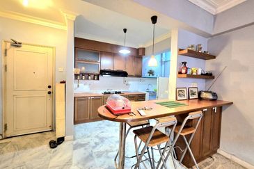 Tasik Height Apartment Bandar Tasik Selatan,Kuala Lumpur