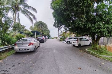 Taman Saujana Puchong