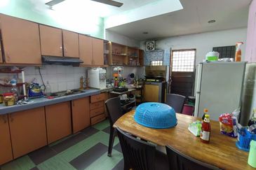 Taman Saujana Puchong