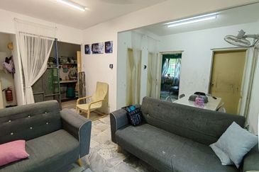 Astana Alam Apartment