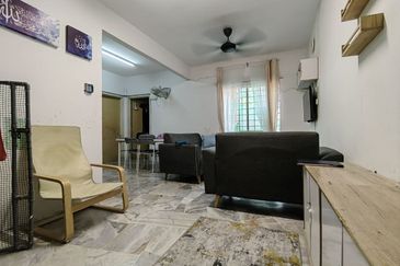 Astana Alam Apartment
