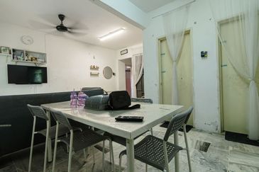 Astana Alam Apartment