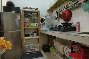 Astana Alam Apartment