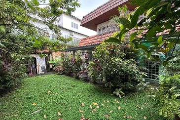 Taman Perwira