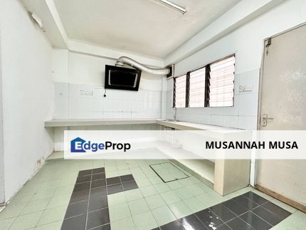 3 Storey Terrace, Taman Dagang, Ampang, Selangor, Ampang