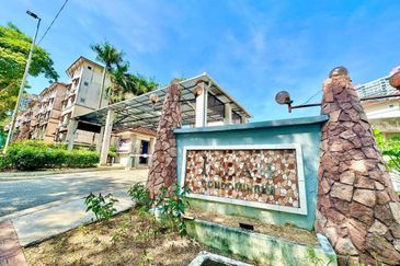 Apartment Indah, Damansara Damai