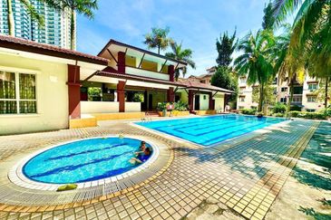 Apartment Indah, Damansara Damai