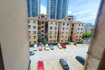 Apartment Indah, Damansara Damai
