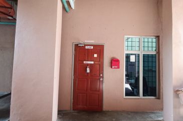 Kristal Heights Apartment