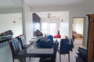 Kristal Heights Apartment