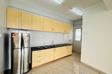 Pangsapuri Putra Impian, Taman Pinggiran Putra