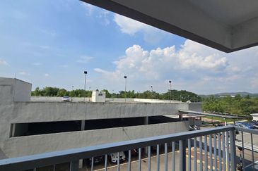 Pangsapuri Laman Adonis