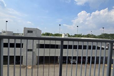 Pangsapuri Laman Adonis