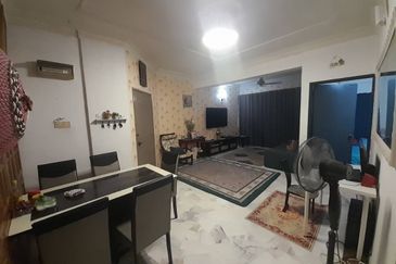 Sri Kinabalu Condominium