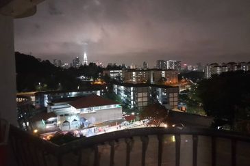 Sri Kinabalu Condominium