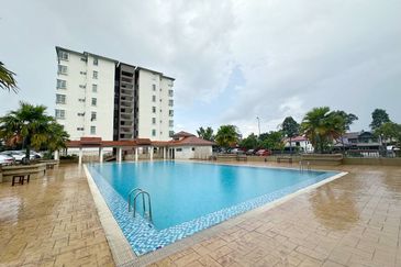 Residensi Warnasari 2